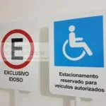 placa para vagas de acessibilidade