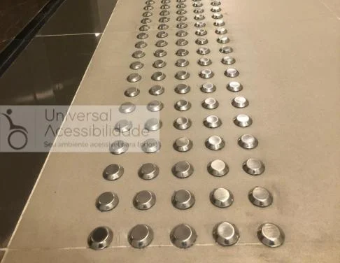 band-piso-tátil-inox-alerta