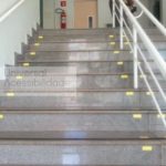 corrimão acessível branco