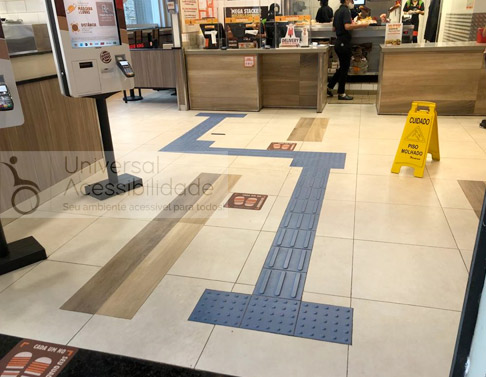 piso de acessibilidade franquia burguer king