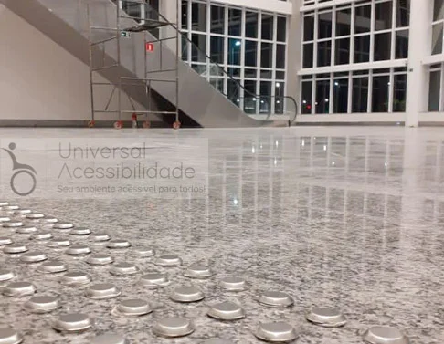 piso direcional fde inox instituto pele