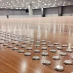 piso direcional em inox em madeira instituto pele