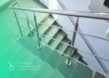 Escada acessível: confira os locais e medidas mais importantes para implementar recursos de acessibilidade