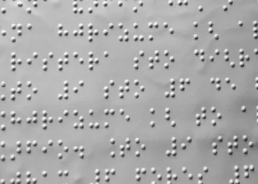 Principais características da linha braile que comprovam sua importância para os deficientes visuais