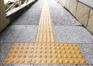 Calçada com piso tátil: como instalar corretamente?