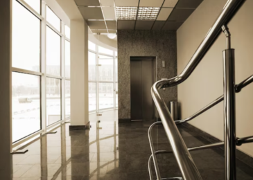 Corrimão Acessível: entenda a importância desse elemento na acessibilidade